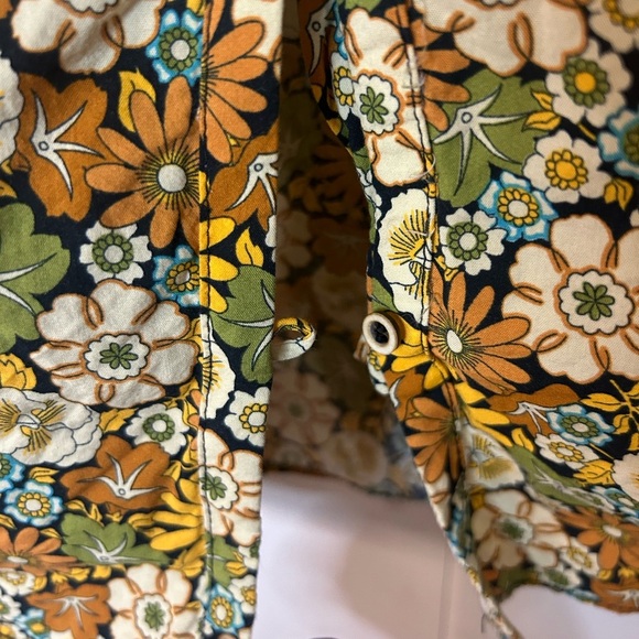 ZARA, size 10, youth girls button up 70’s floral print long sleeve shirt - Picture 6 of 7
